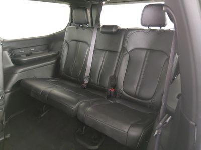 2024 Jeep Wagoneer - Photo 18