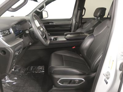 2024 Jeep Wagoneer - Photo 21