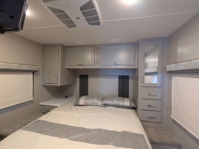 2026 Thor Motor Coach Omni Trail - Photo 2