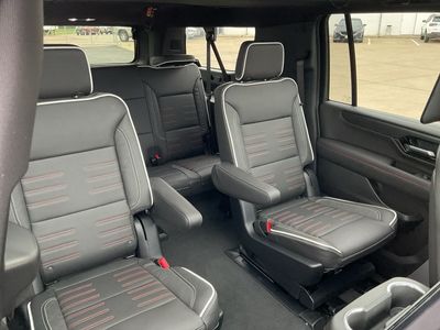 2026 GMC Yukon XL - Photo 14