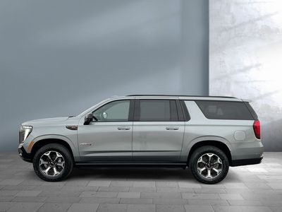 2026 GMC Yukon XL - Photo 3