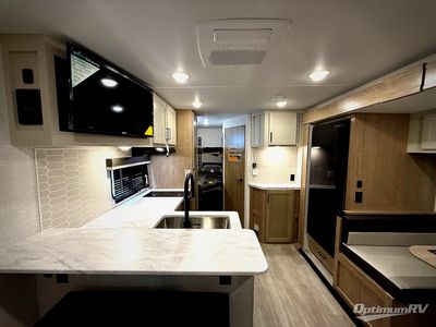 2026 Ember RV E-Series - Photo 4