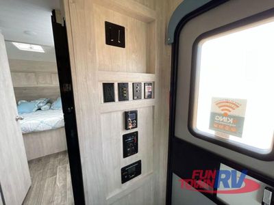 2025 Gulf Stream RV Vintage Yellowstone - Photo 21