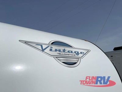 2025 Gulf Stream RV Vintage Yellowstone - Photo 3
