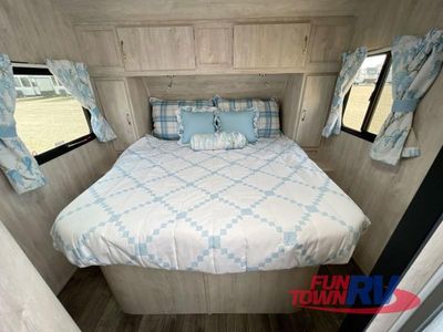 2025 Gulf Stream RV Vintage Yellowstone - Photo 27