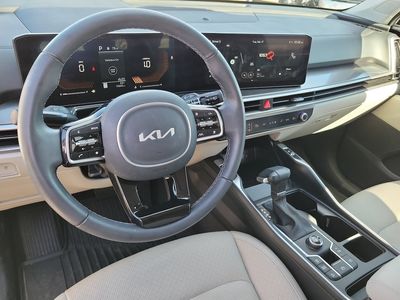 2025 Kia Sorento - Photo 2