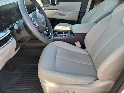 2025 Kia Sorento - Photo 3