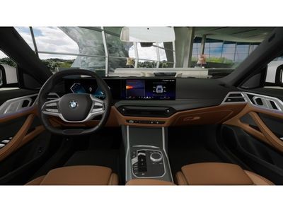 2026 BMW i4 - Photo 10