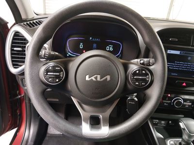 2024 Kia Soul — photo 12 view