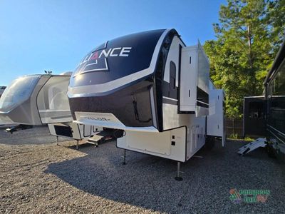 2026 Alliance RV Valor All-Access - Photo 5