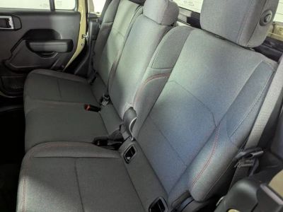 2026 Jeep Gladiator — photo 15 view