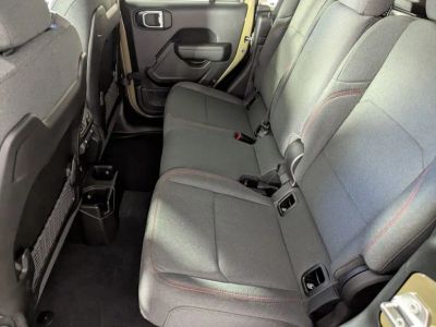 2026 Jeep Gladiator — photo 14 view