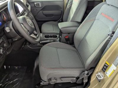 2026 Jeep Gladiator — photo 10 view