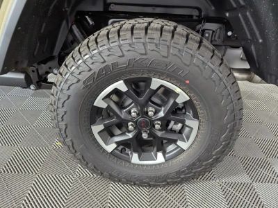 2026 Jeep Gladiator — photo 17 view
