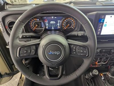 2026 Jeep Gladiator — photo 18 view