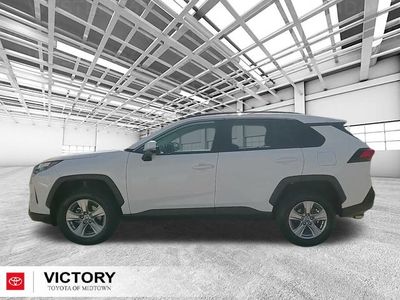 2025 Toyota RAV4 - Photo 6