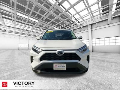 2025 Toyota RAV4 - Photo 8