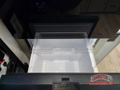 2026 Flagstaff Micro Lite 25FKB — photo 13 view