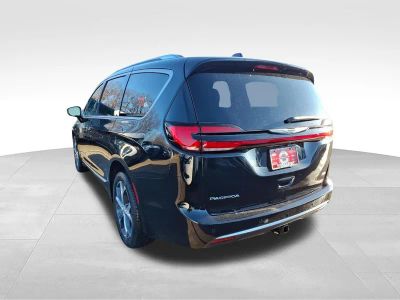 2026 Chrysler Pacifica — rear three-quarter view
