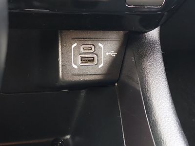 2024 Jeep Compass — photo 18 view