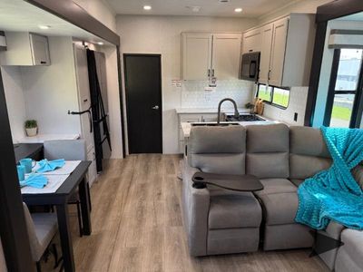 2026 Jayco Seismic - Photo 12