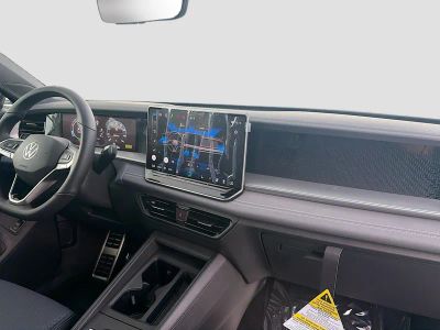 2026 Volkswagen Tiguan — photo 24 view