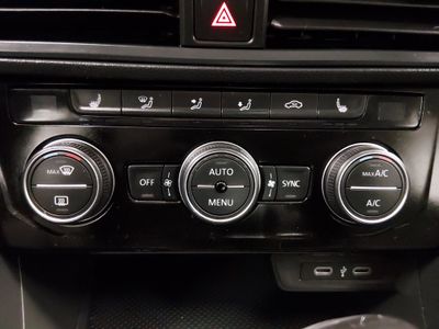 2024 Volkswagen Jetta — photo 17 view