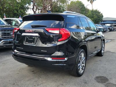 2023 GMC Terrain — detail view