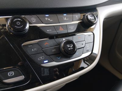 2023 Chrysler Pacifica — photo 20 view
