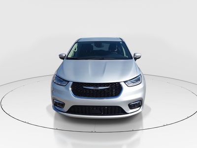 2023 Chrysler Pacifica — side profile view