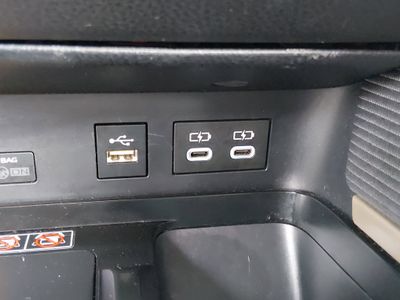 2025 Toyota Camry — photo 17 view