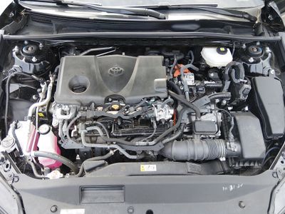 2025 Toyota Camry — photo 9 view