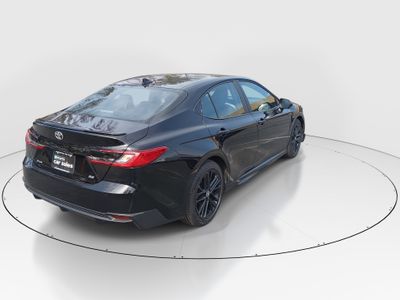 2025 Toyota Camry — photo 7 view
