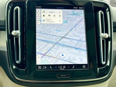 2023 Volvo XC40 — photo 33 view