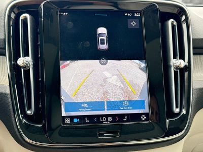 2023 Volvo XC40 — photo 34 view