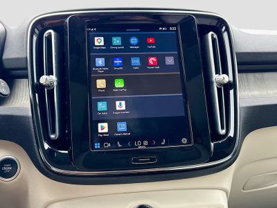2023 Volvo XC40 — photo 30 view