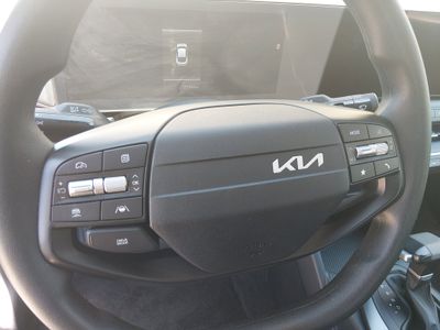 2025 Kia K4 — photo 12 view