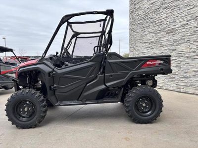 2025 Honda Pioneer 1000 — photo 7 view