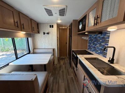 2022 Prime Time RV Avenger - Photo 11