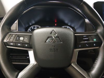 2024 Mitsubishi Outlander - Photo 12