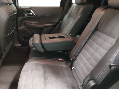 2024 Mitsubishi Outlander - Photo 25