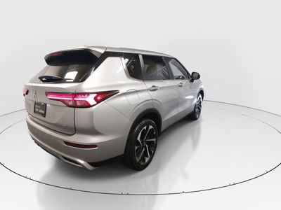 2024 Mitsubishi Outlander - Photo 7