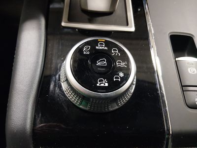 2024 Mitsubishi Outlander - Photo 21