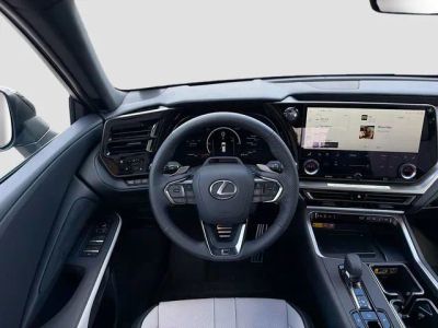 2026 Lexus TX — photo 18 view