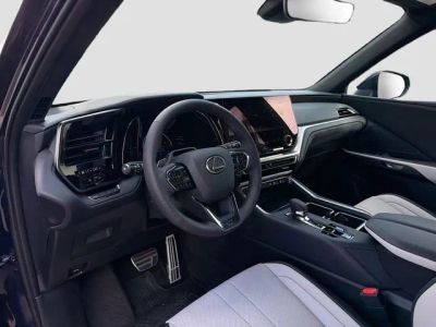 2026 Lexus TX — photo 28 view