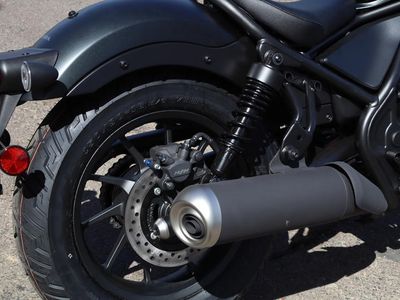 2025 Honda Rebel 300 - Photo 9
