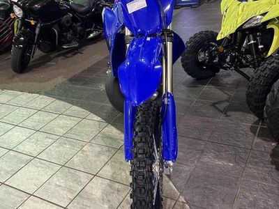 2026 Yamaha YZ250 Team Yamaha Blue — side profile view