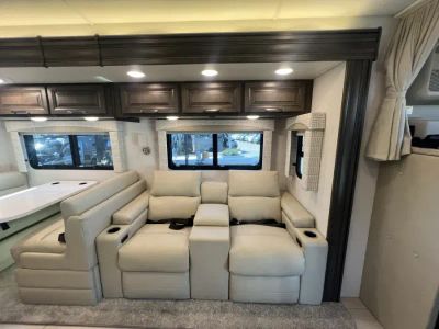 2026 Jayco SENECA PRESTIGE - Photo 13