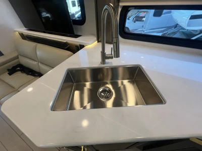 2026 Jayco SENECA PRESTIGE - Photo 8