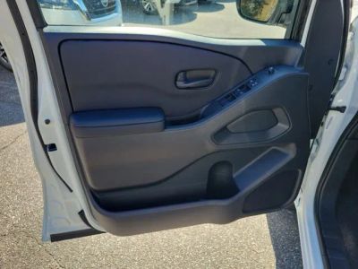 2026 Nissan Frontier — detail view